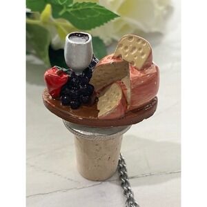 Novelty Bottle Stoppers Wood‎ Grain Cheese & Wine Decorative Stopper Lot